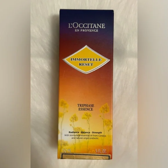 L'OCCITANE Immortelle Reset Triphase Essence with Gradient Design
NEVER OPENED - Picture 2 of 4